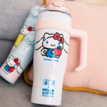Hello_Kitty_50thAnniv_Stainless_Steel_Tumbler_Cinnamoroll_1.2L_01